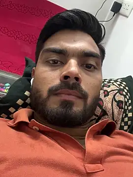 Snapshot of hotboysammy chatting on 12/19/24, 04:35 hotboysammy online show from 12/19/24, 04:35