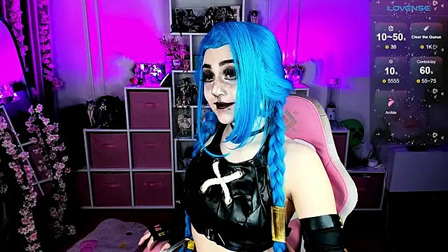 Snapshot of Aki__Ra chatting on 10/01/25, 12:38 Aki Ra online show from 10/01/25, 12:38