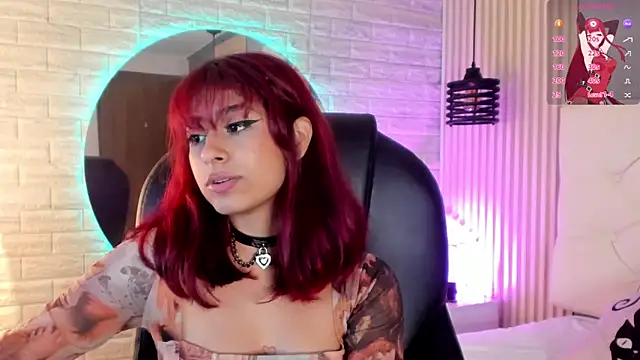 Snapshot of cloe__palmer chatting on 12/04/24, 06:39 cloe palmer online show from 12/04/24, 06:39