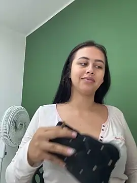 iiris  online show from 11/19/25, 04:07