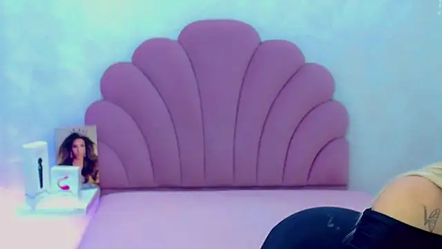 briana sex32 online show from 02/12/26, 04:07