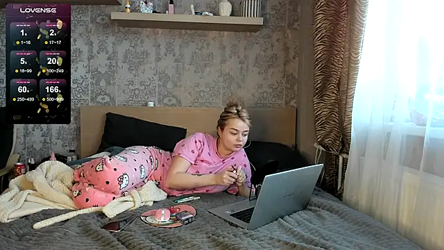 purebeautie13 online show from 12/30/24, 10:43