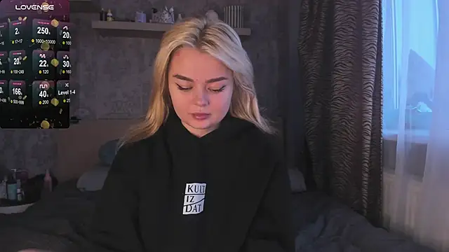 purebeautie13 online show from 01/30/25, 12:06