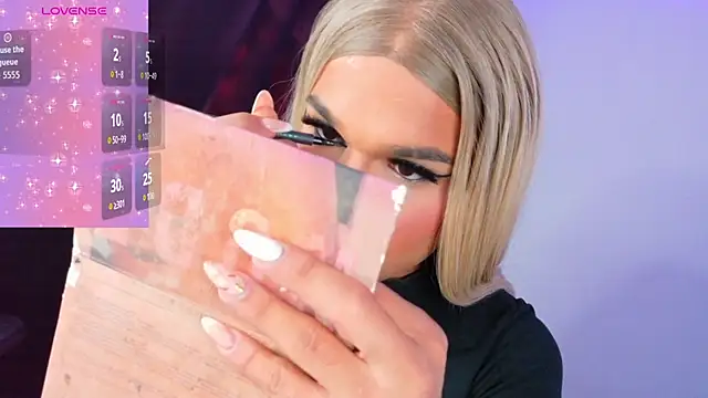 Snapshot of AllisonsweetZ chatting on 11/23/25, 03:45 AllisonsweetZ online show from 11/23/25, 03:45