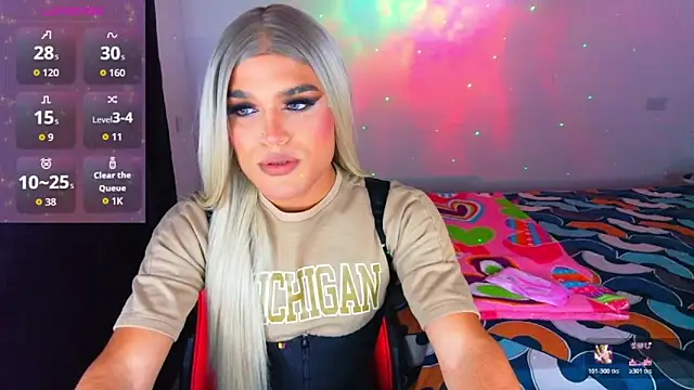 Snapshot of AllisonsweetZ chatting on 02/09/26, 04:55 AllisonsweetZ online show from 02/09/26, 04:55