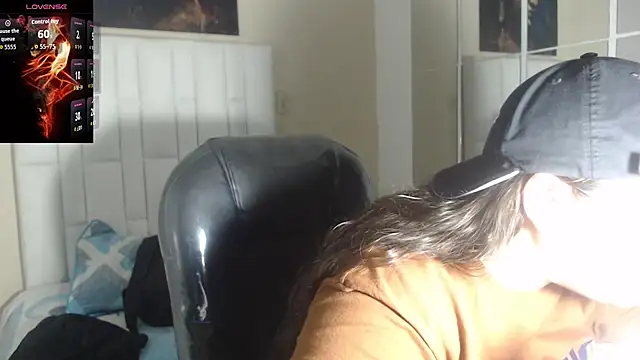 Snapshot of katty_femdom chatting on 09/14/25, 12:37 katty femdom online show from 09/14/25, 12:37