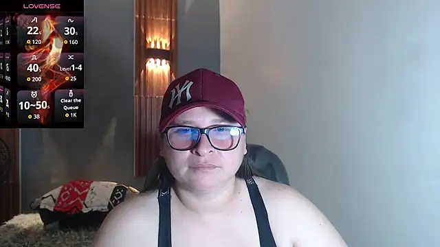 Snapshot of katty_femdom chatting on 10/02/25, 12:45 katty femdom online show from 10/02/25, 12:45