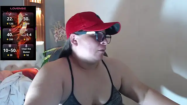 Snapshot of katty_femdom chatting on 11/05/25, 01:11 katty femdom online show from 11/05/25, 01:11