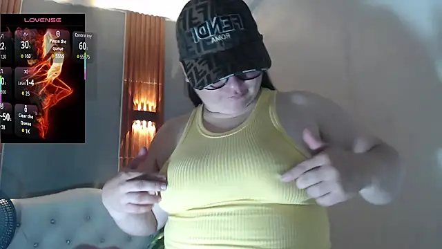 Snapshot of katty_femdom chatting on 11/06/25, 01:34 katty femdom online show from 11/06/25, 01:34