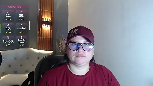 Snapshot of katty_femdom chatting on 11/13/25, 12:37 katty femdom online show from 11/13/25, 12:37