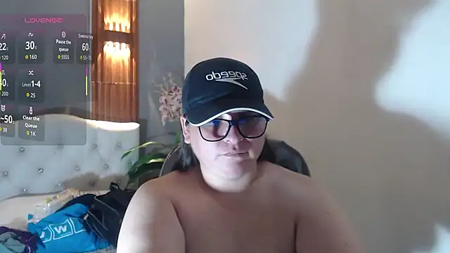 Snapshot of katty_femdom chatting on 11/15/25, 01:07 katty femdom online show from 11/15/25, 01:07