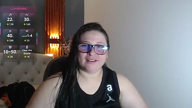 Snapshot of katty_femdom chatting on 11/23/25, 01:00 katty femdom online show from 11/23/25, 01:00