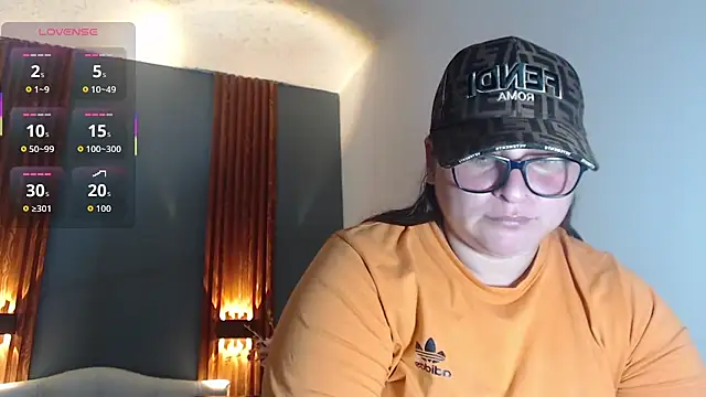 Snapshot of katty_femdom chatting on 11/27/25, 12:51 katty femdom online show from 11/27/25, 12:51