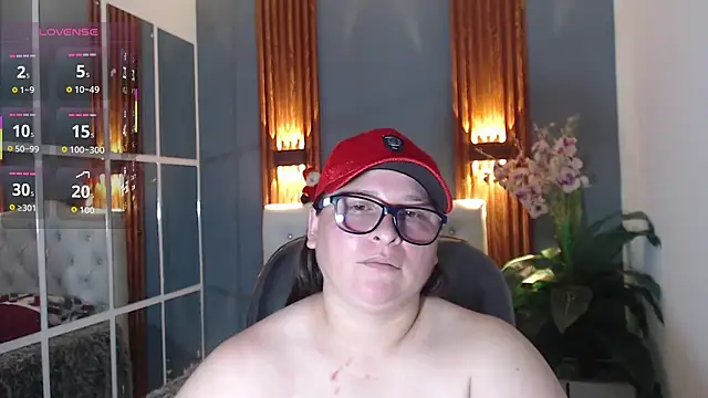 Snapshot of katty_femdom chatting on 12/02/25, 03:51 katty femdom online show from 12/02/25, 03:51