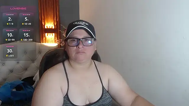 Snapshot of katty_femdom chatting on 05/02/26, 11:37 katty femdom online show from 05/02/26, 11:37