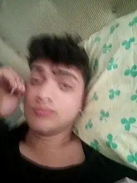 Snapshot of boy_3835 chatting on 03/18/25, 12:47 boy 3835 online show from 03/18/25, 12:47