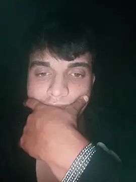 Snapshot of boy_3835 chatting on 09/21/25, 09:27 boy 3835 online show from 09/21/25, 09:27