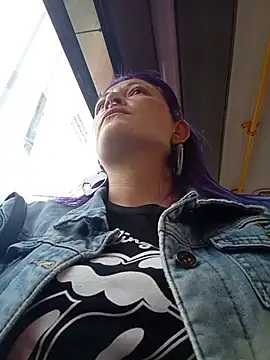 sophie banger online show from 10/16/25, 07:37