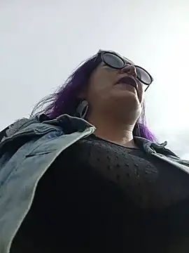 sophie banger online show from 04/03/26, 08:18