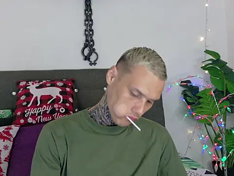 Snapshot of fucking_sinner chatting on 12/02/25, 02:28 fucking sinner online show from 12/02/25, 02:28