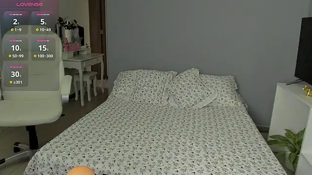 Snapshot of Missbeloved chatting on 01/09/25, 10:09 Missbeloved online show from 01/09/25, 10:09