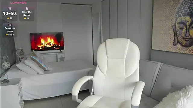 Snapshot of Missbeloved chatting on 12/18/25, 09:54 Missbeloved online show from 12/18/25, 09:54