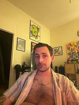 Snapshot of defbond420 chatting on 01/22/25, 02:26 defbond420 online show from 01/22/25, 02:26