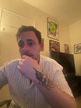 Snapshot of defbond420 chatting on 10/11/25, 09:46 defbond420 online show from 10/11/25, 09:46