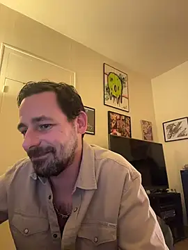 Snapshot of defbond420 chatting on 11/12/25, 09:03 defbond420 online show from 11/12/25, 09:03