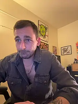 Snapshot of defbond420 chatting on 11/20/25, 09:25 defbond420 online show from 11/20/25, 09:25