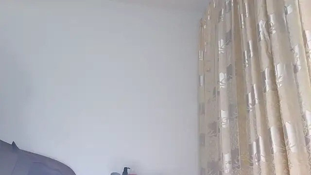 Krismil3 online show from 01/06/25, 04:58