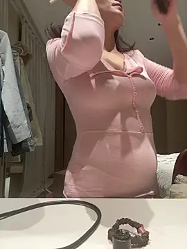 Krismil3 online show from 04/11/26, 12:09