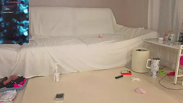 2hyun online show from 04/15/26, 11:39