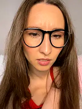 cutte dora online show from 11/14/25, 01:32