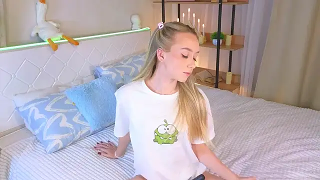 HollisBeckett online show from 02/05/25, 12:17