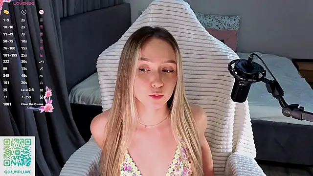 Snapshot of HollisBeckett chatting on 02/09/26, 03:10 HollisBeckett online show from 02/09/26, 03:10