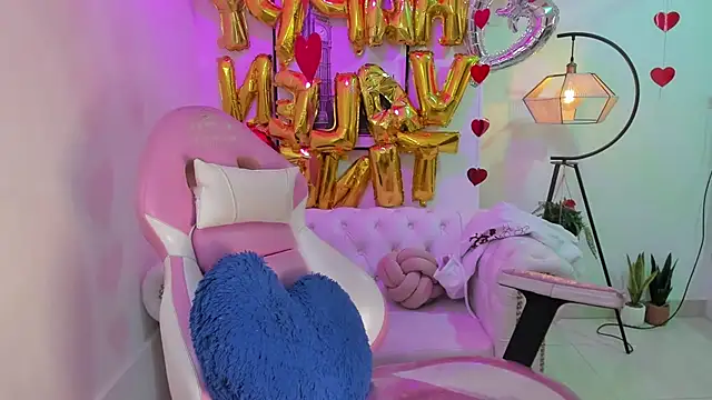 Zafiro t18 online show from 02/16/25, 12:32