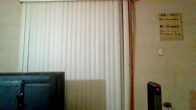 Snapshot of Exhibitionist040577 chatting on 11/10/25, 03:16 Exhibitionist040577 online show from 11/10/25, 03:16