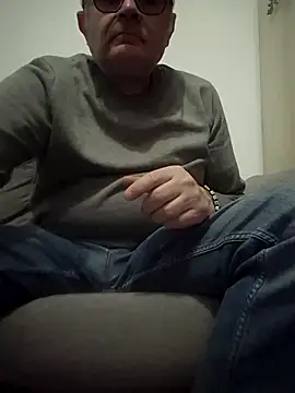 Bretoncool online show from 02/21/26, 04:02