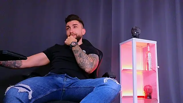 MightyAaron66 online show from 02/14/25, 09:13