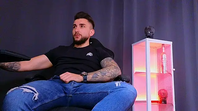 MightyAaron66 online show from 02/14/25, 12:14