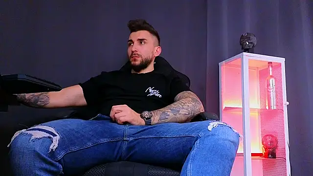 MightyAaron66 online show from 02/25/25, 07:09