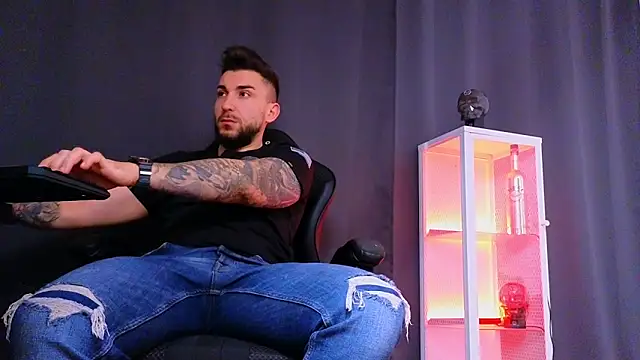 MightyAaron66 online show from 02/28/25, 07:26