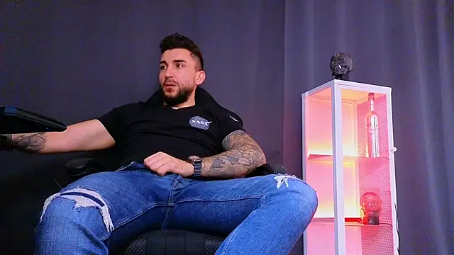 MightyAaron66 online show from 03/07/25, 06:46