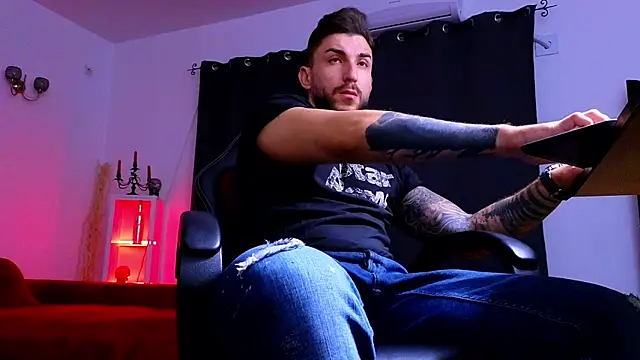 MightyAaron66 online show from 09/25/25, 01:20