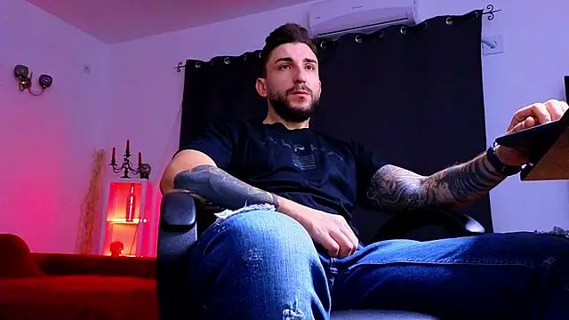 MightyAaron66 online show from 09/26/25, 04:27