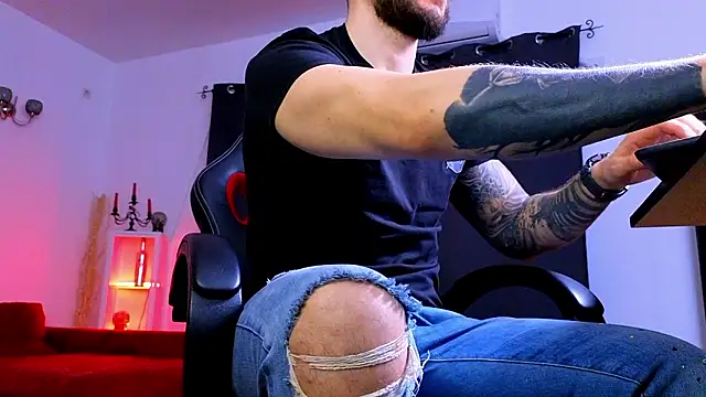 MightyAaron66 online show from 02/14/26, 03:42