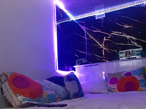 couplehot7777 online show from 04/15/26, 02:57