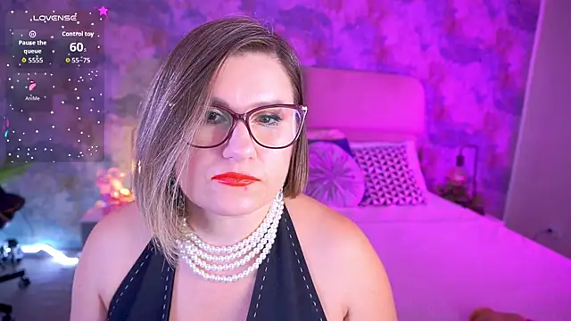 KiraRoxx online show from 02/27/26, 03:45