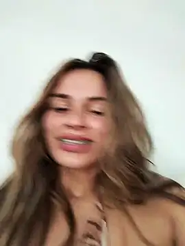 cuteluci  online show from 02/17/25, 05:43